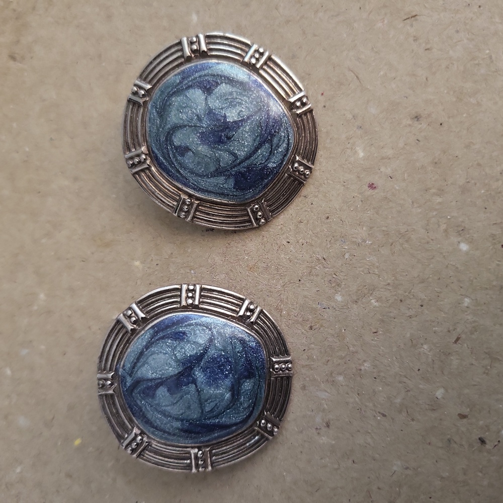 Berebl Metal Earrings